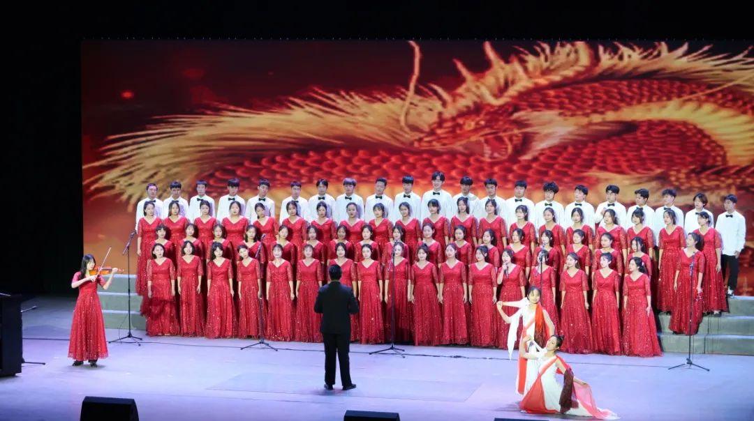 为什么很多90后都在靠信用卡、花呗等平台来生活？